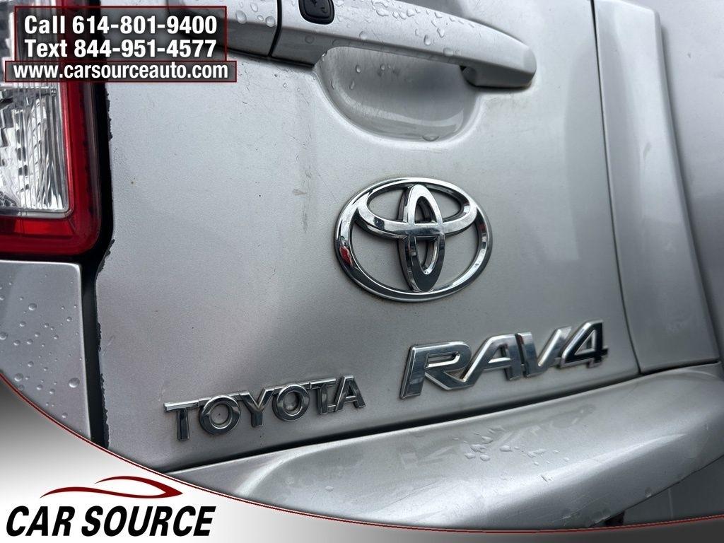 Toyota RAV4  2010