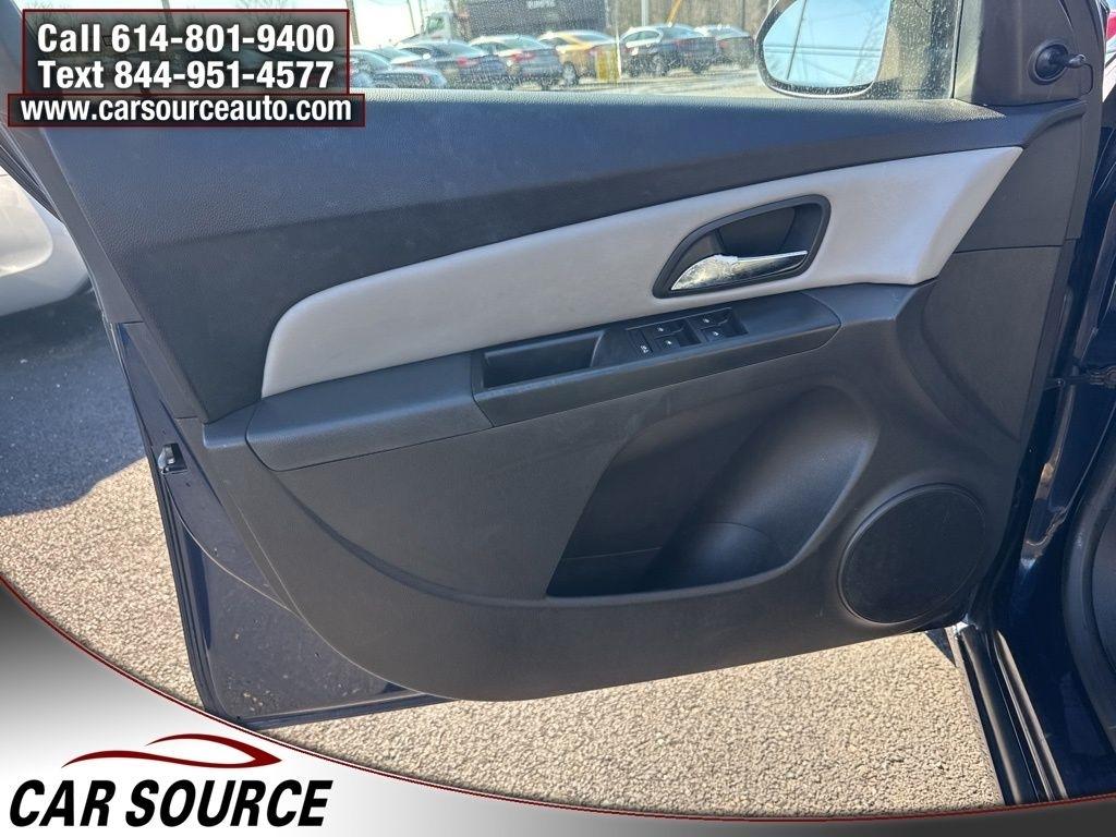 Chevrolet Cruze  2011