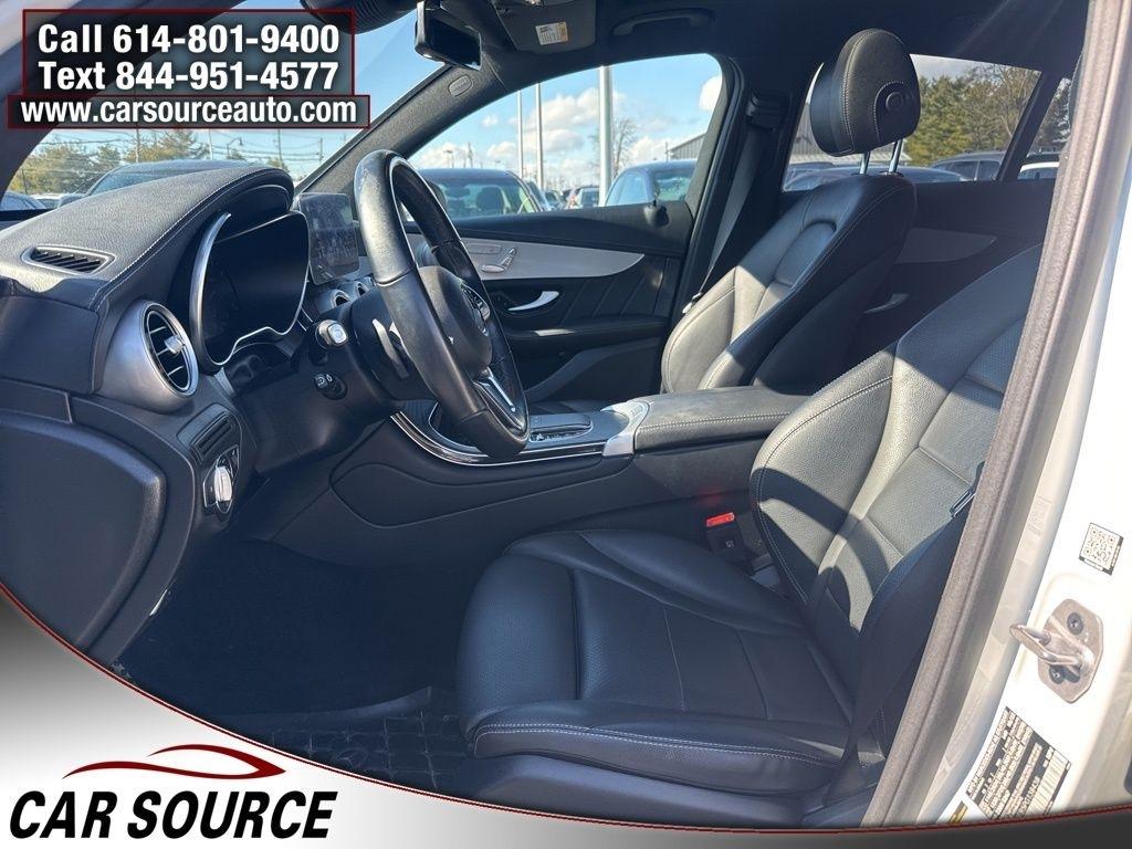 Mercedes-Benz GLC  2023