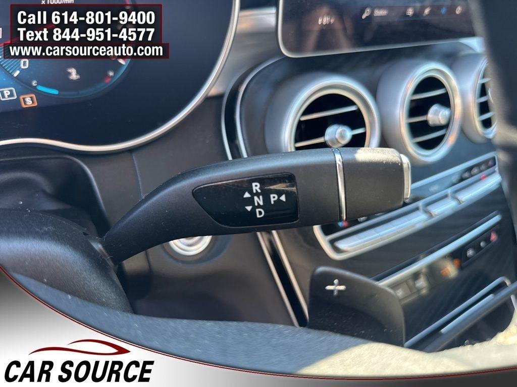 Mercedes-Benz GLC  2023