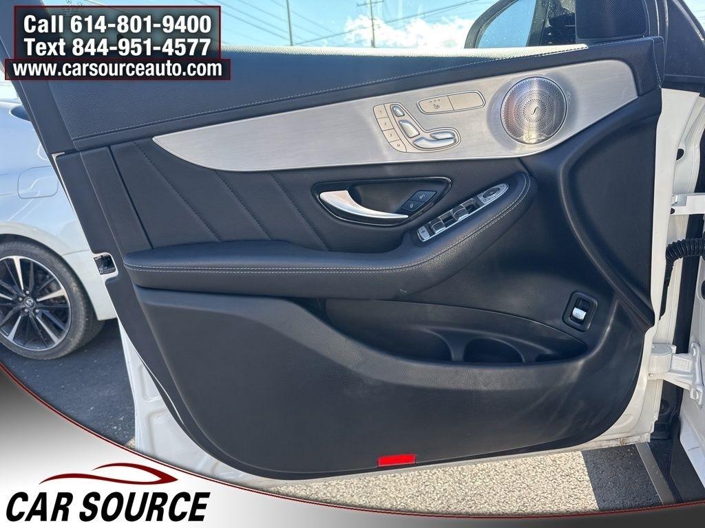 Mercedes-Benz GLC  2023