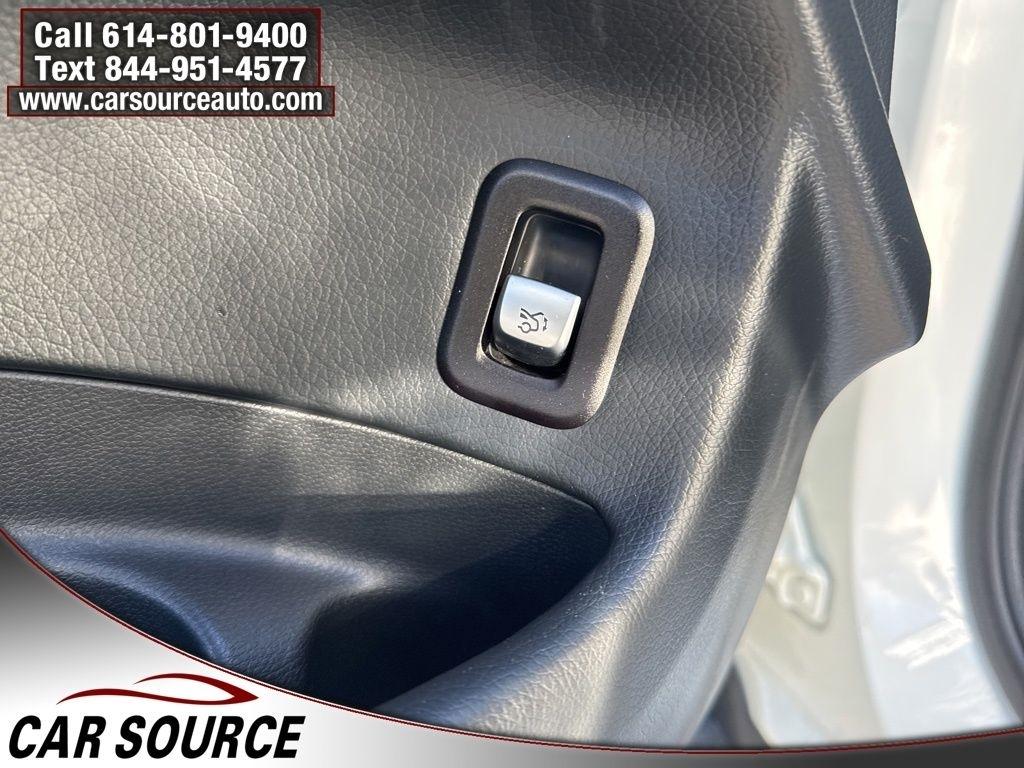 Mercedes-Benz GLC  2023