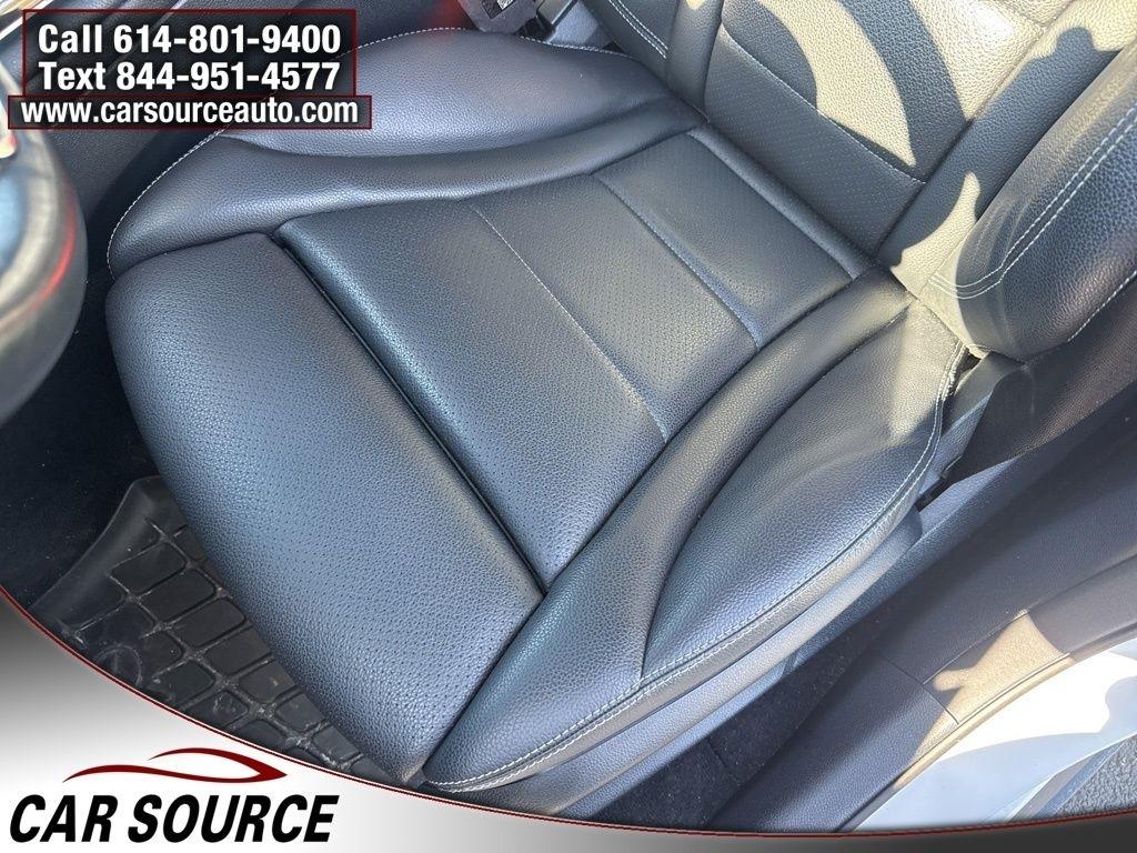 Mercedes-Benz GLC  2023