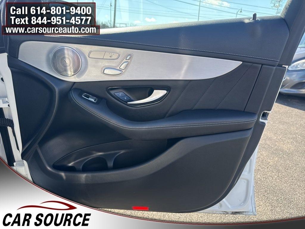 Mercedes-Benz GLC  2023