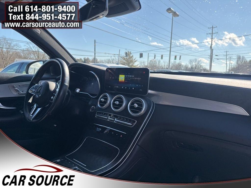 Mercedes-Benz GLC  2023