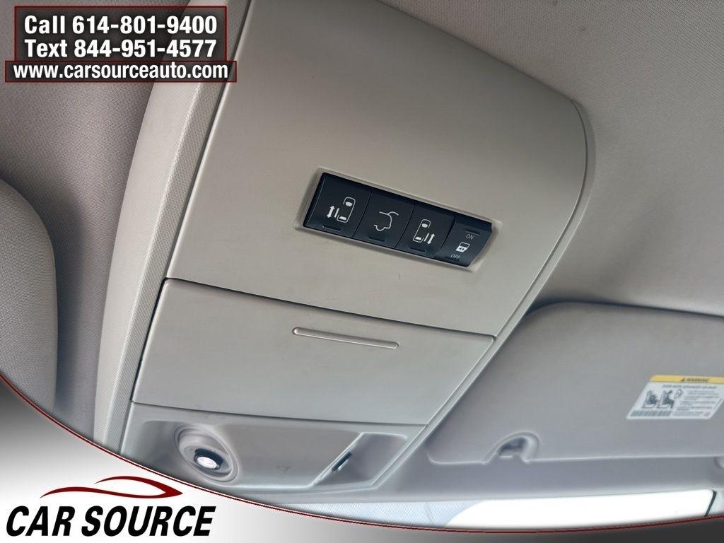 Chrysler Town & Country  2012