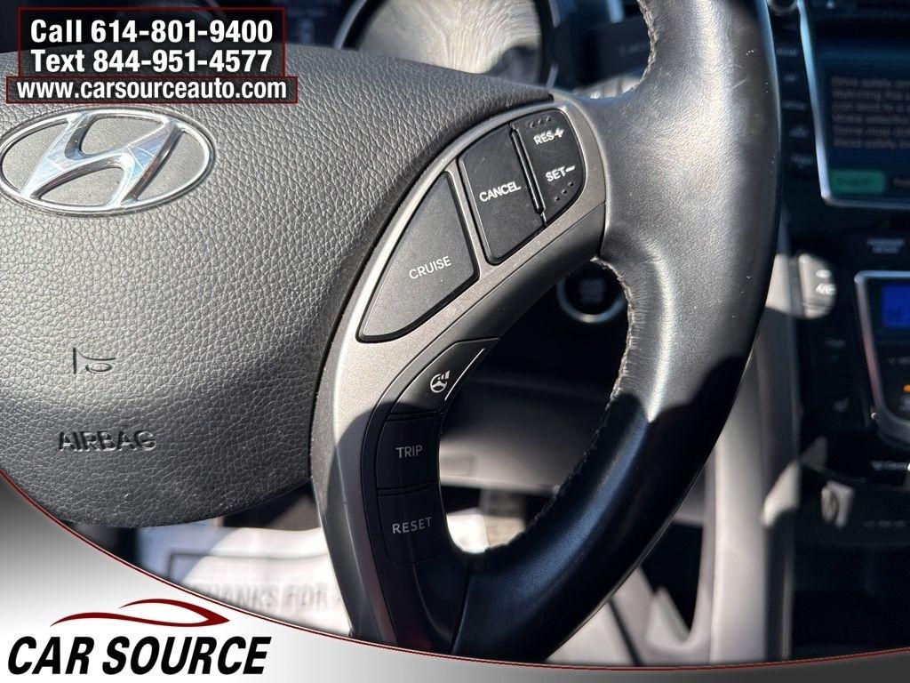 Hyundai Elantra GT  2013