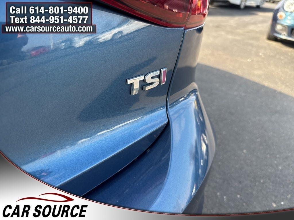 Volkswagen Jetta  2017