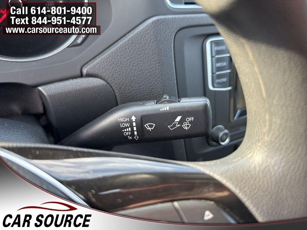 Volkswagen Jetta  2017