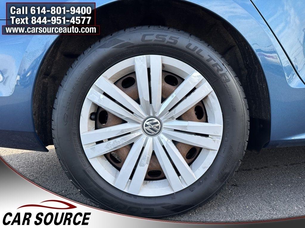 Volkswagen Jetta  2017