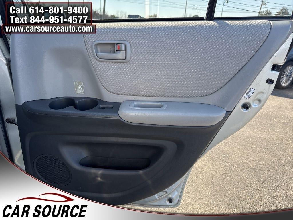 Toyota Highlander  2004