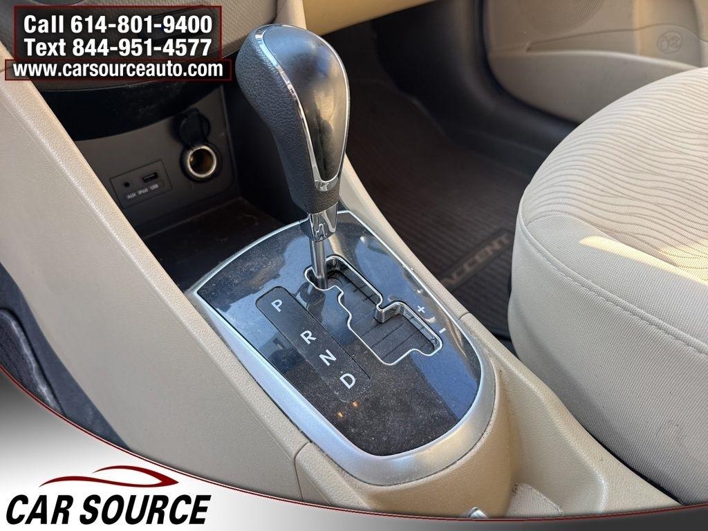 Hyundai Accent  2013