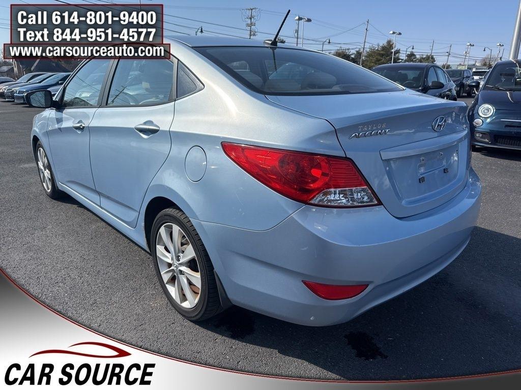 Hyundai Accent  2013
