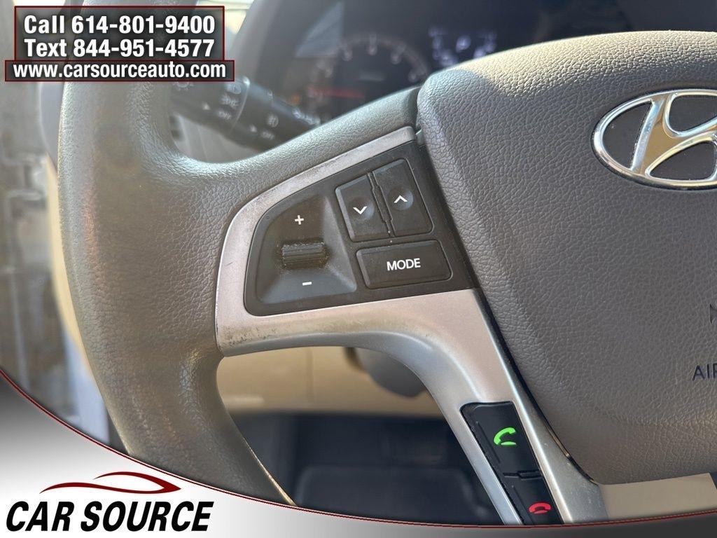 Hyundai Accent  2013