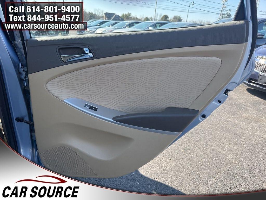 Hyundai Accent  2013