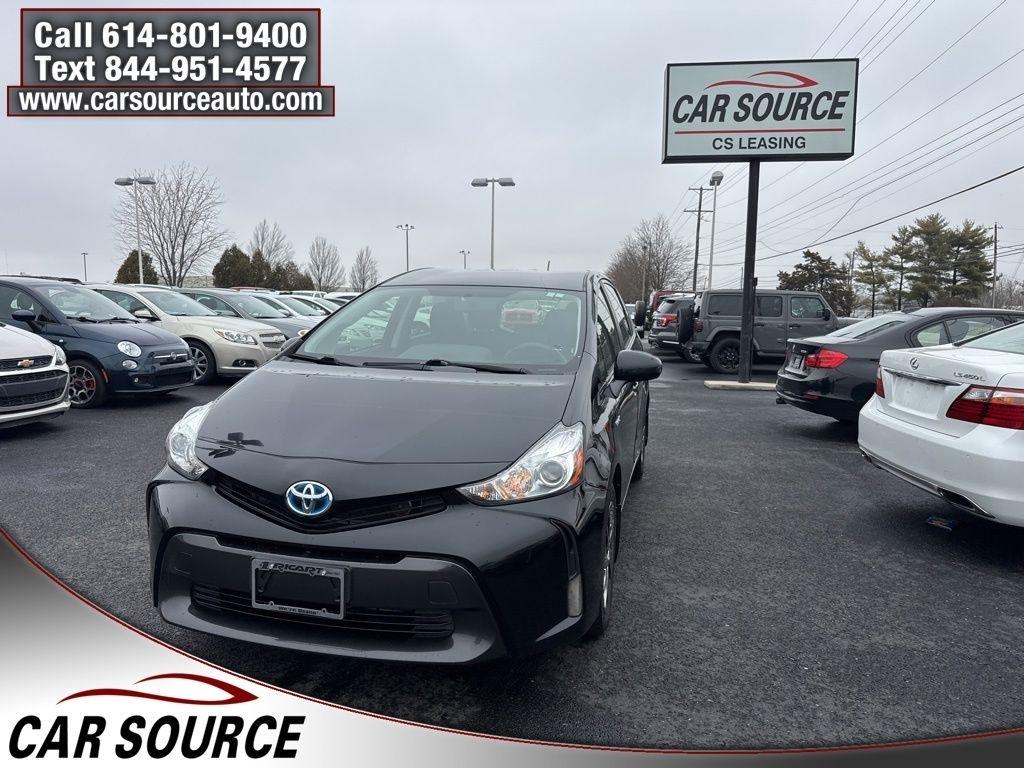 Toyota Prius V  2017