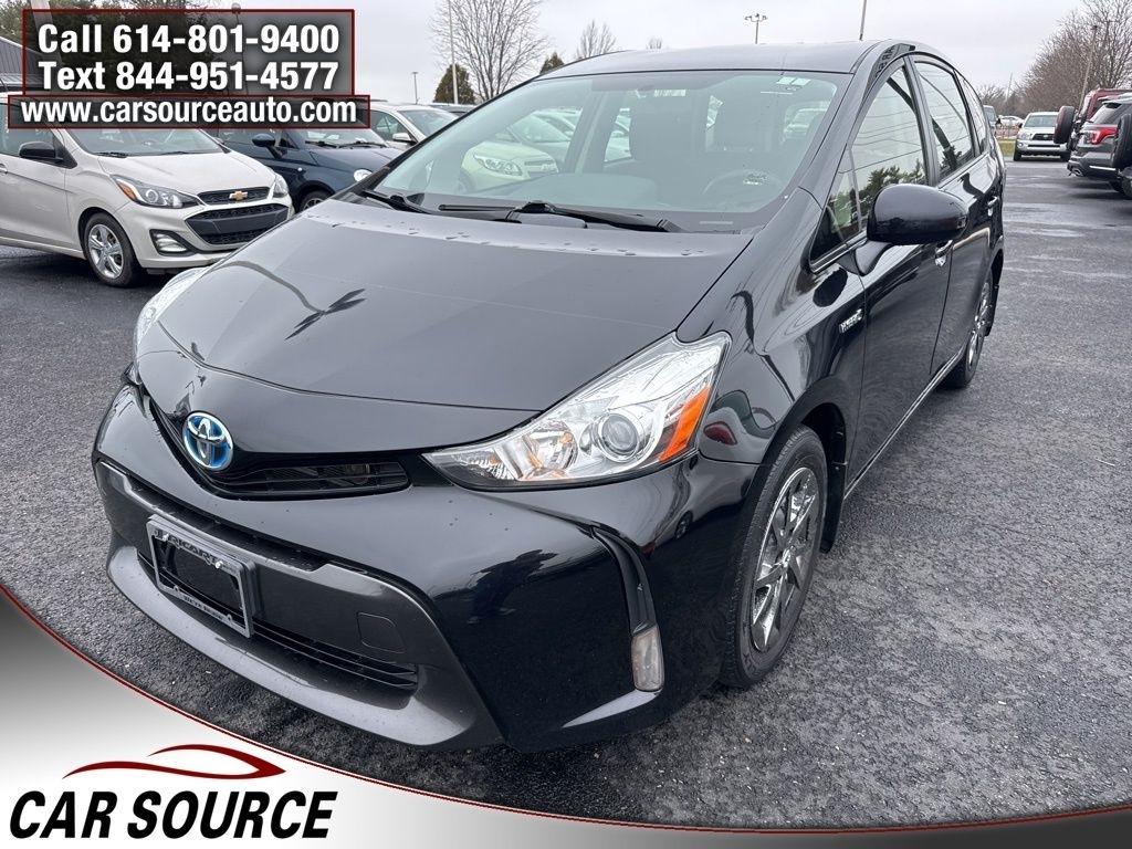 Toyota Prius V  2017