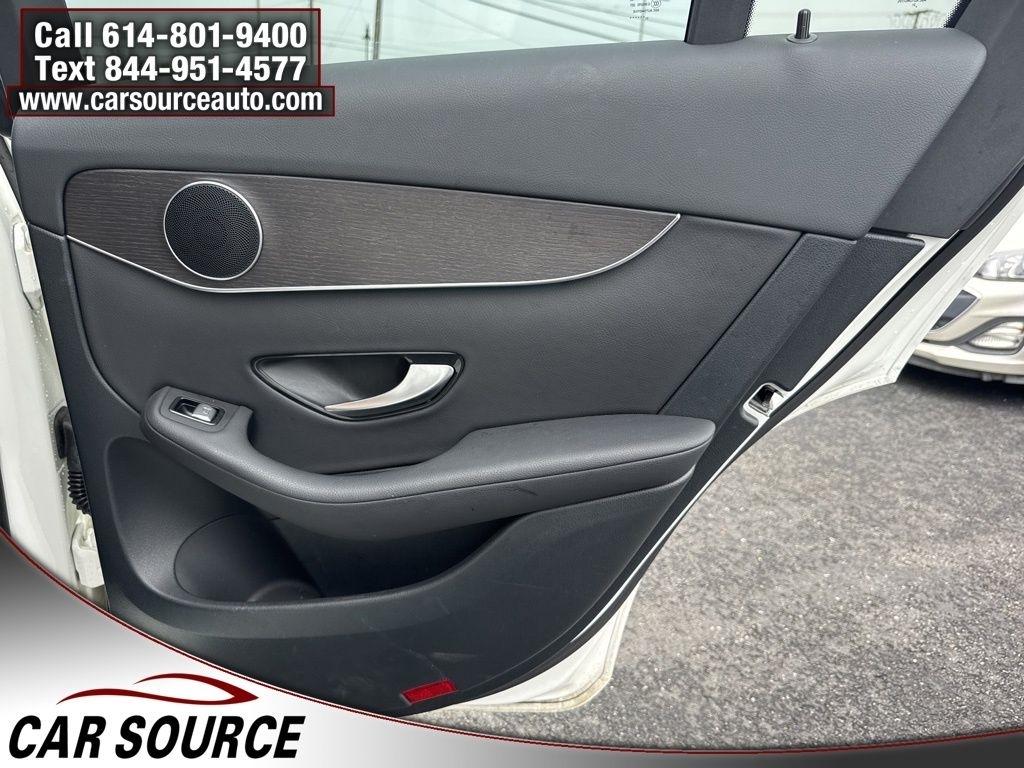 Mercedes-Benz GLC  2022