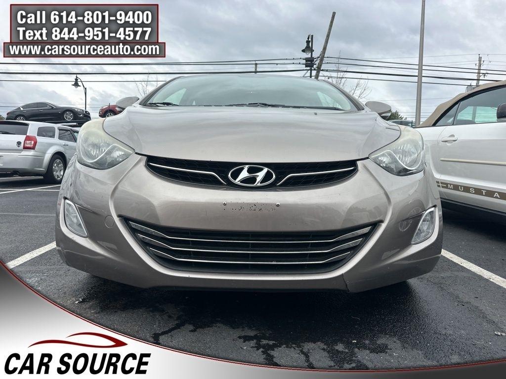 Hyundai Elantra  2011