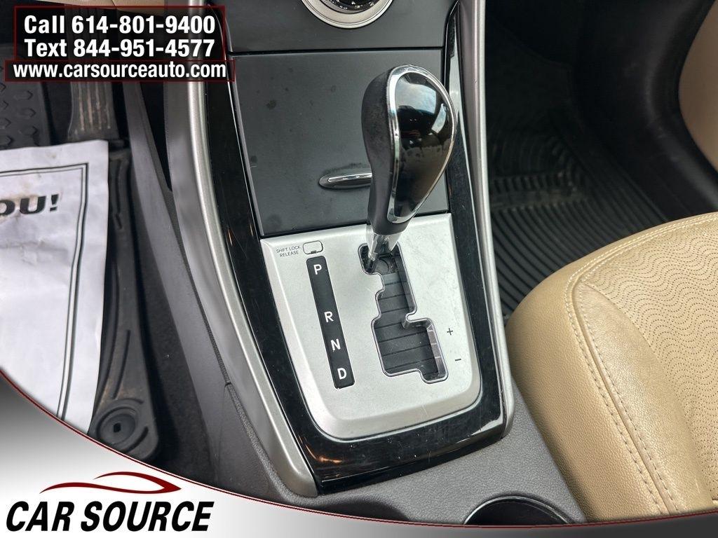 Hyundai Elantra  2011