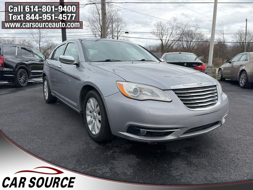 Chrysler 200  2013