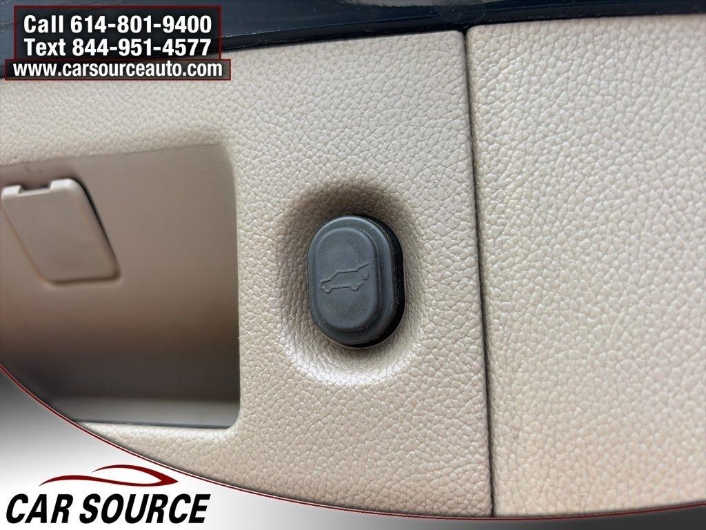 Chevrolet Suburban  2015