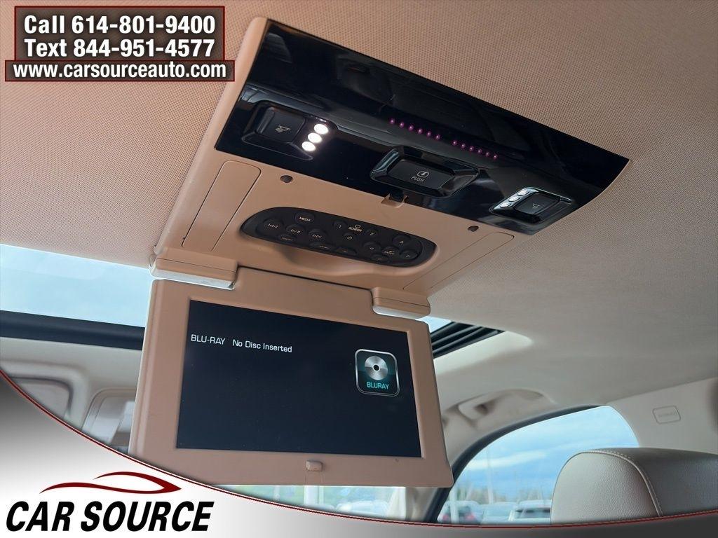 Chevrolet Suburban  2015