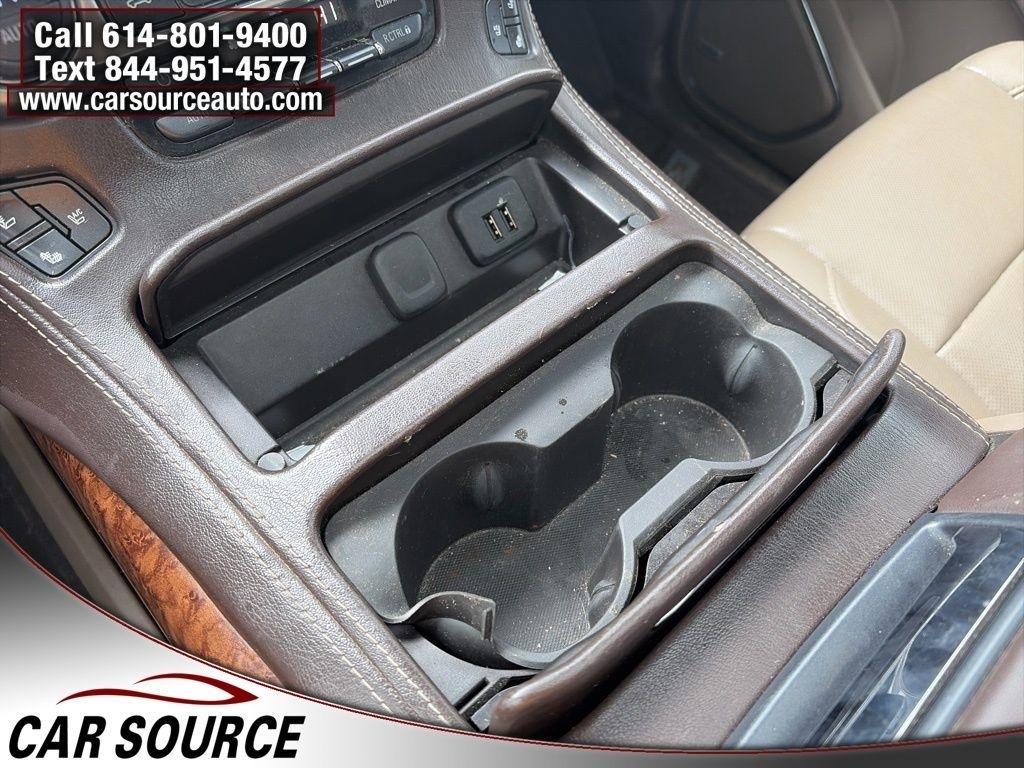 Chevrolet Suburban  2015