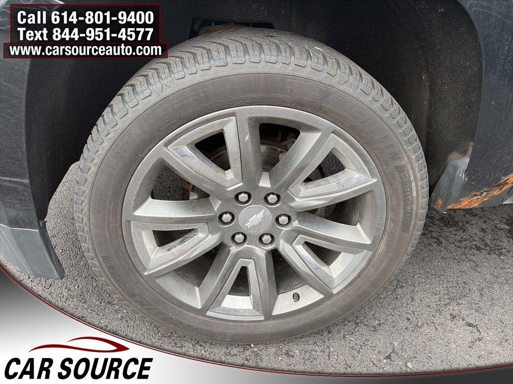 Chevrolet Suburban  2015