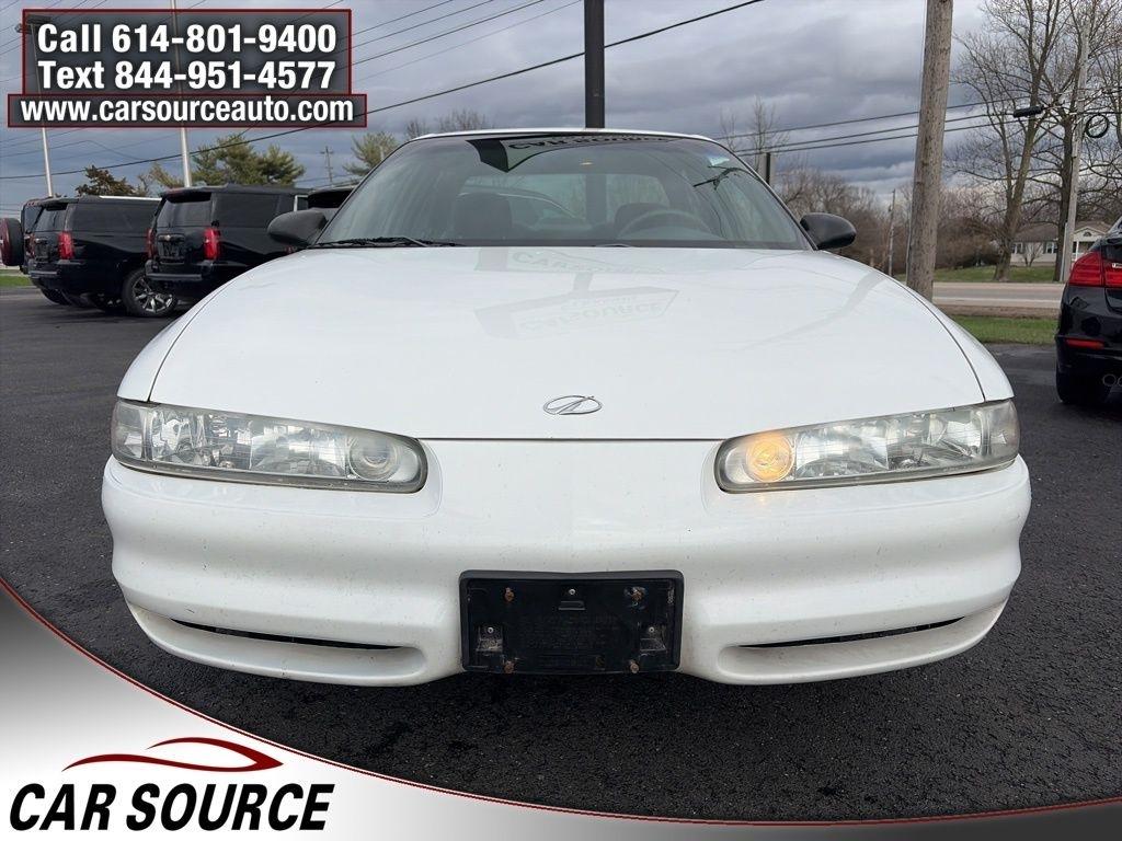 Oldsmobile Intrigue  1999