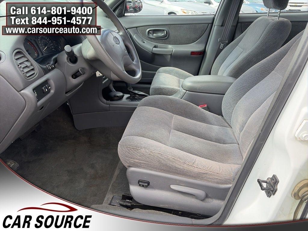 Oldsmobile Intrigue  1999
