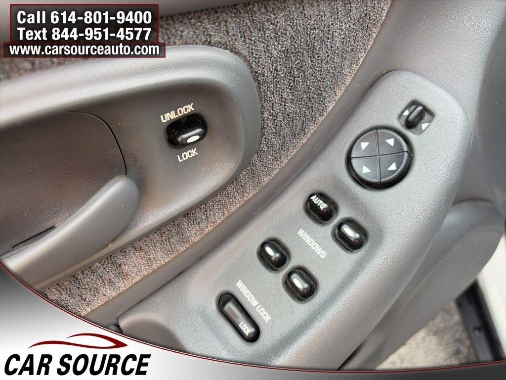 Oldsmobile Intrigue  1999