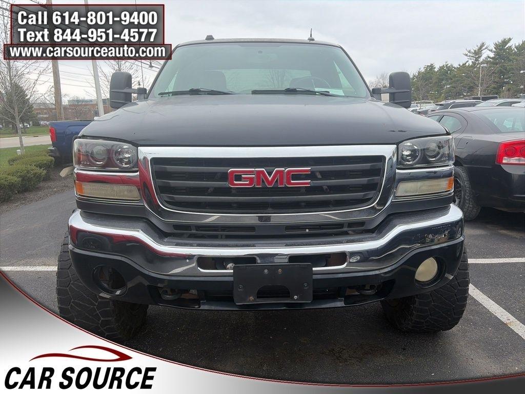 GMC Sierra 2500HD  2005