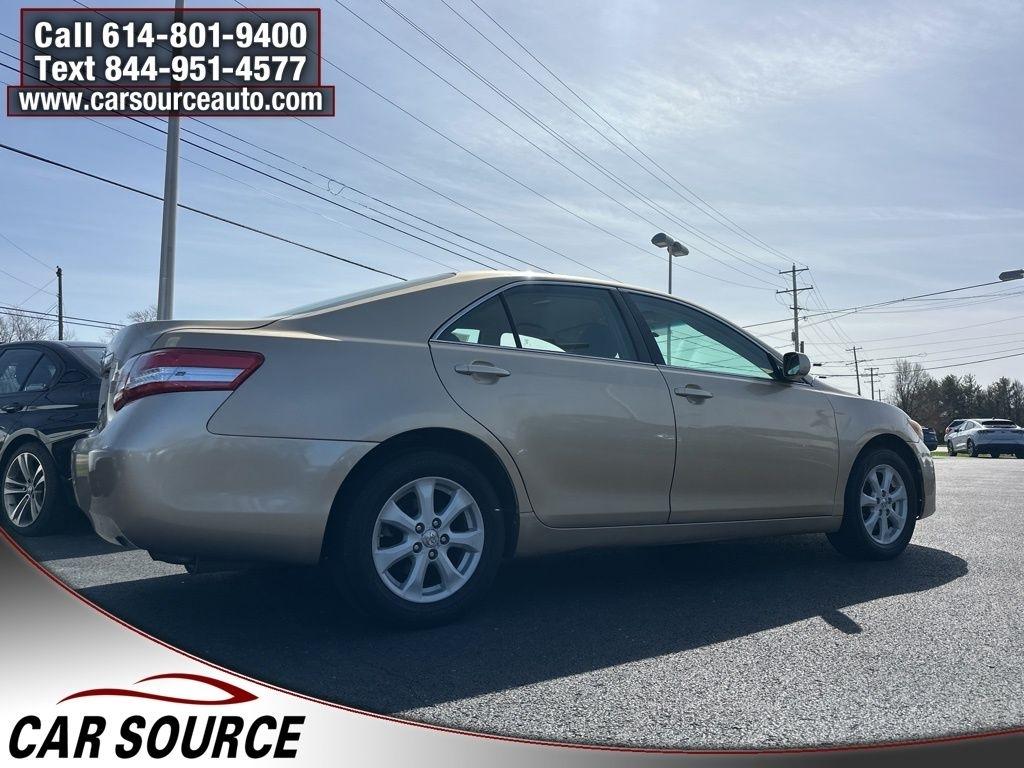 Toyota Camry  2011