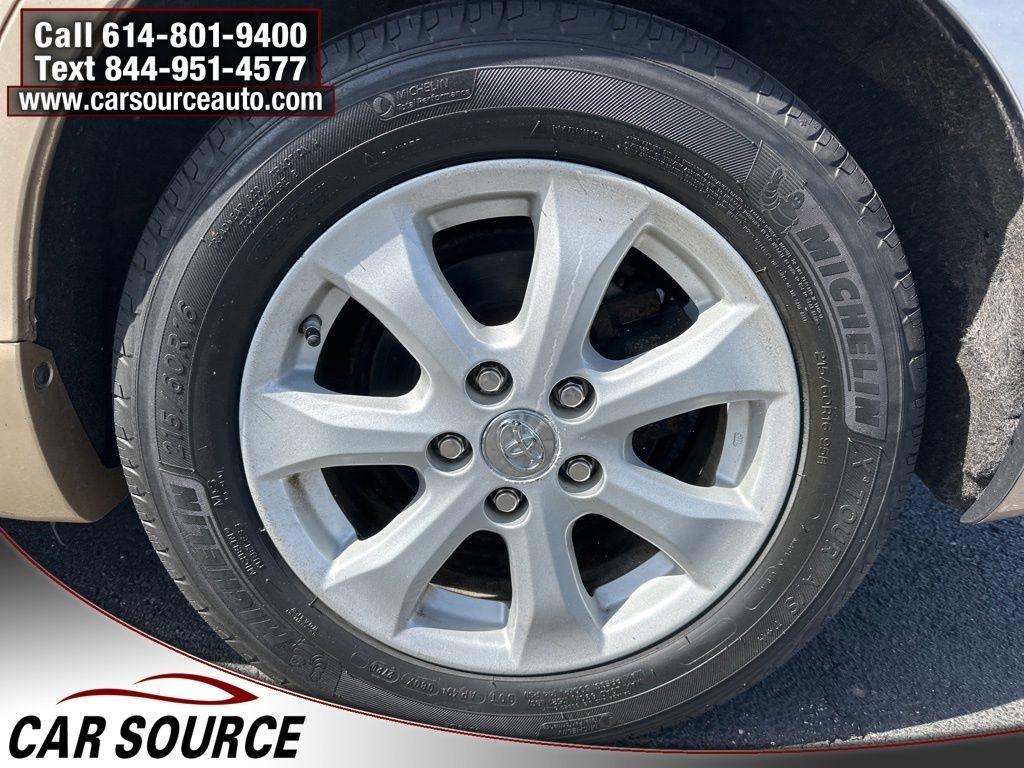 Toyota Camry  2011