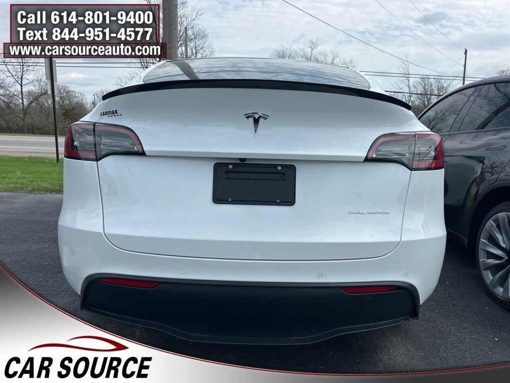 Tesla Model Y  2022