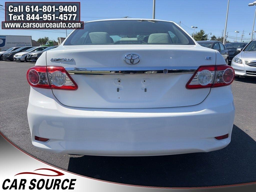 Toyota Corolla  2011