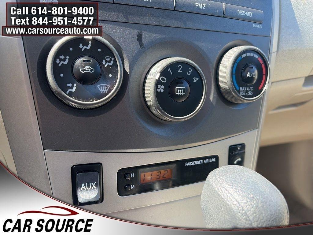 Toyota Corolla  2011