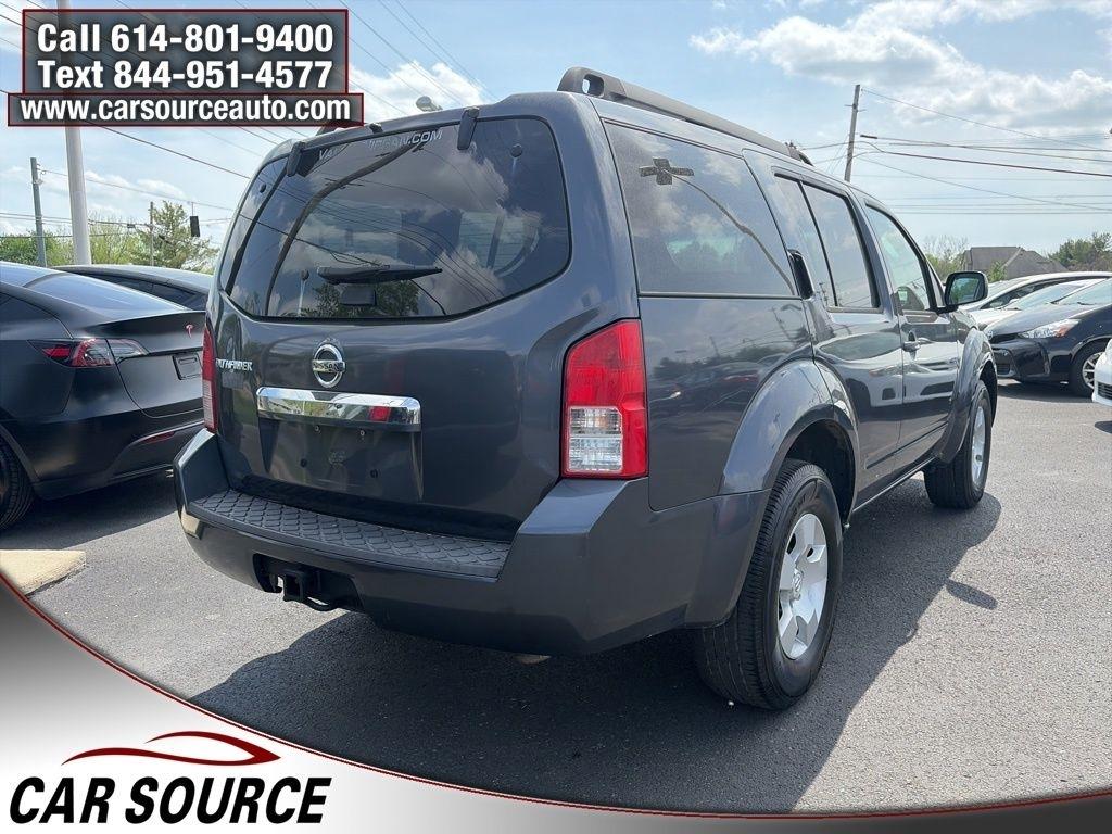 Nissan Pathfinder  2011