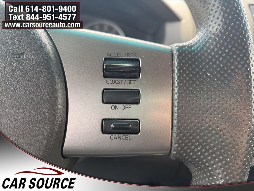 Nissan Pathfinder  2011