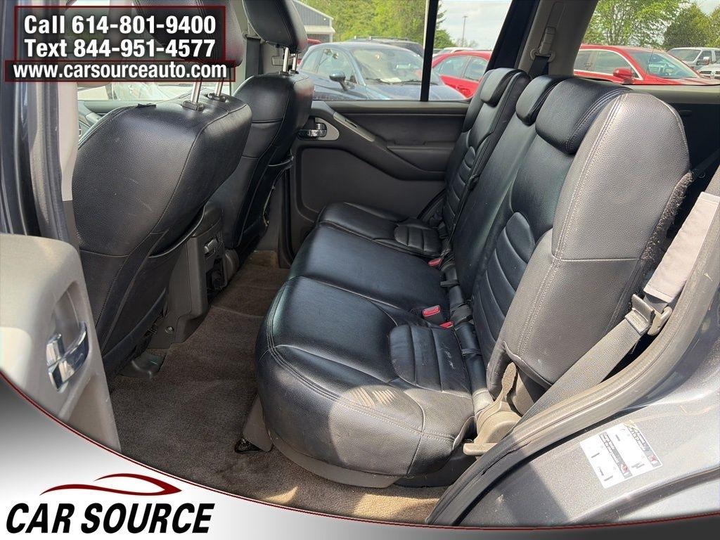 Nissan Pathfinder  2011