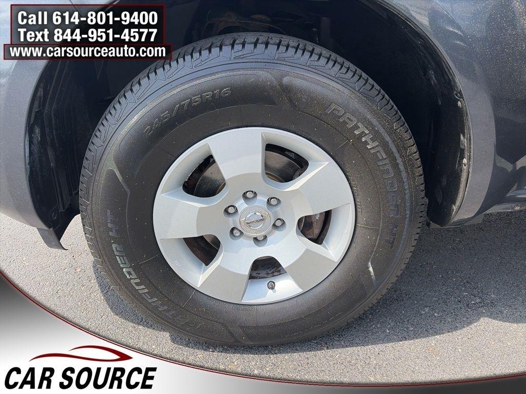 Nissan Pathfinder  2011