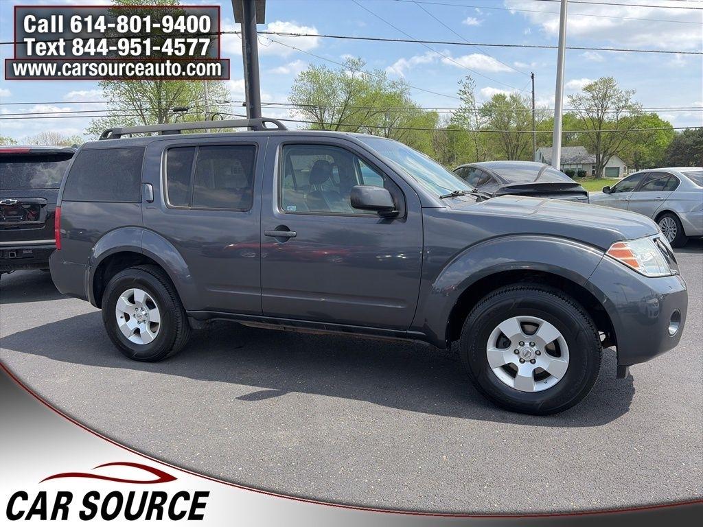 Nissan Pathfinder  2011