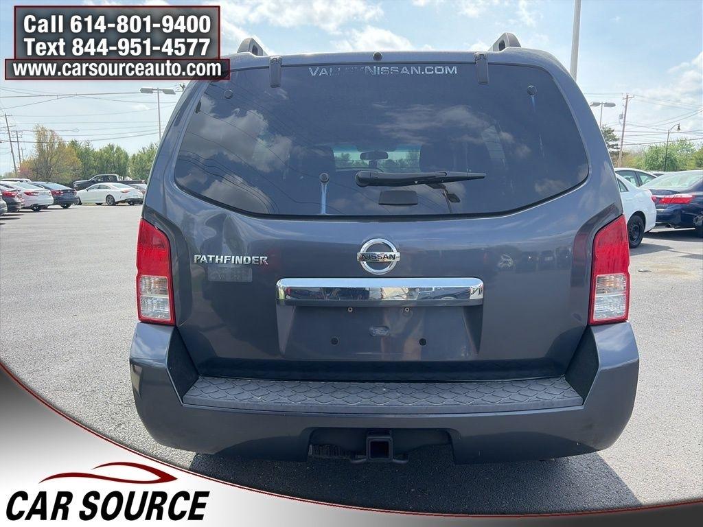 Nissan Pathfinder  2011