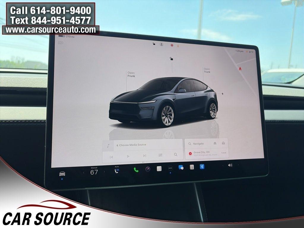 Tesla Model Y  2026