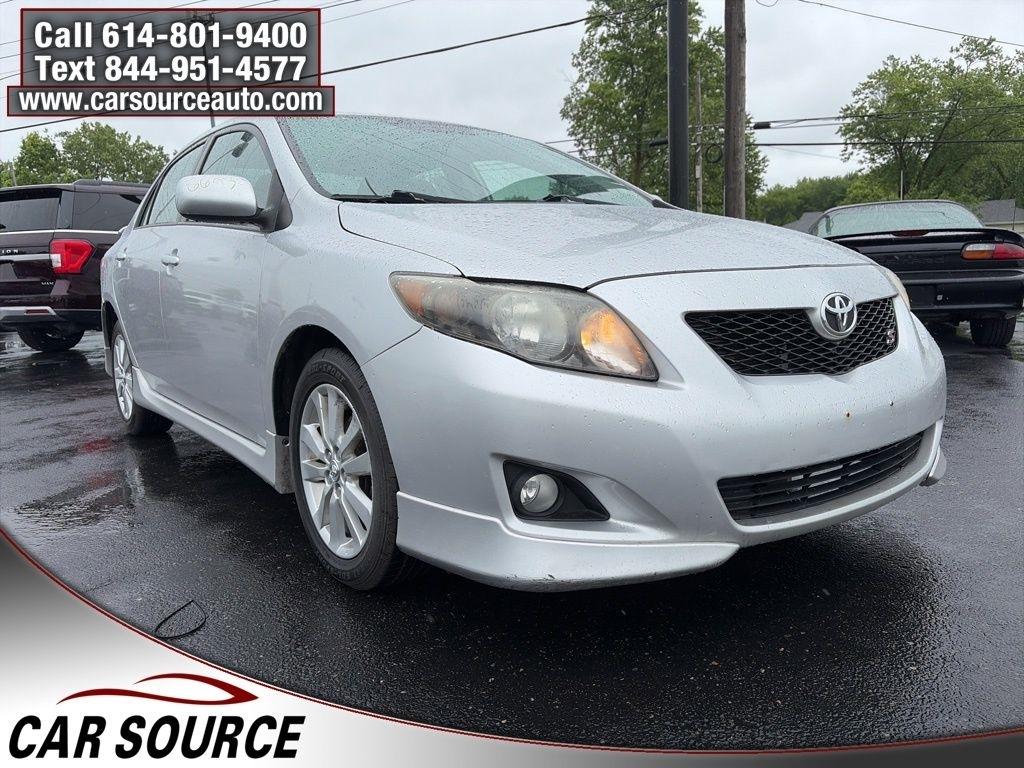 Toyota Corolla  2010