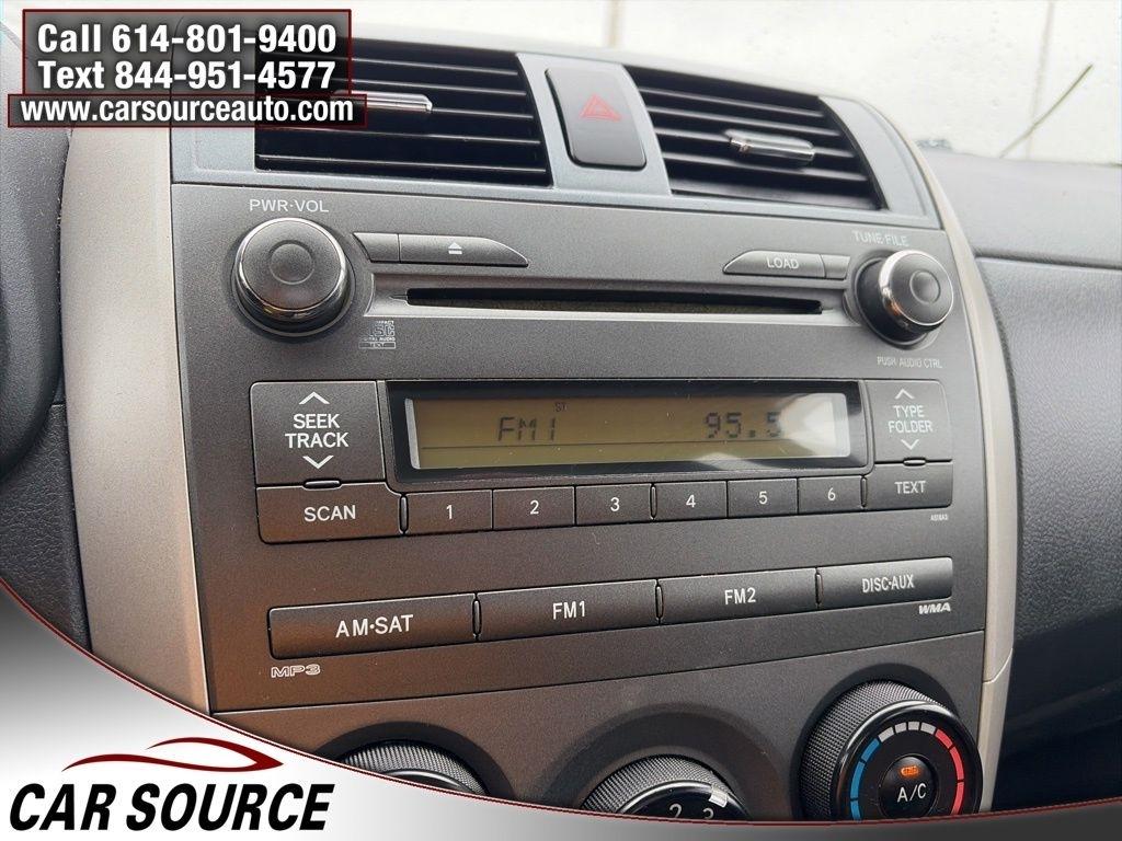 Toyota Corolla  2010