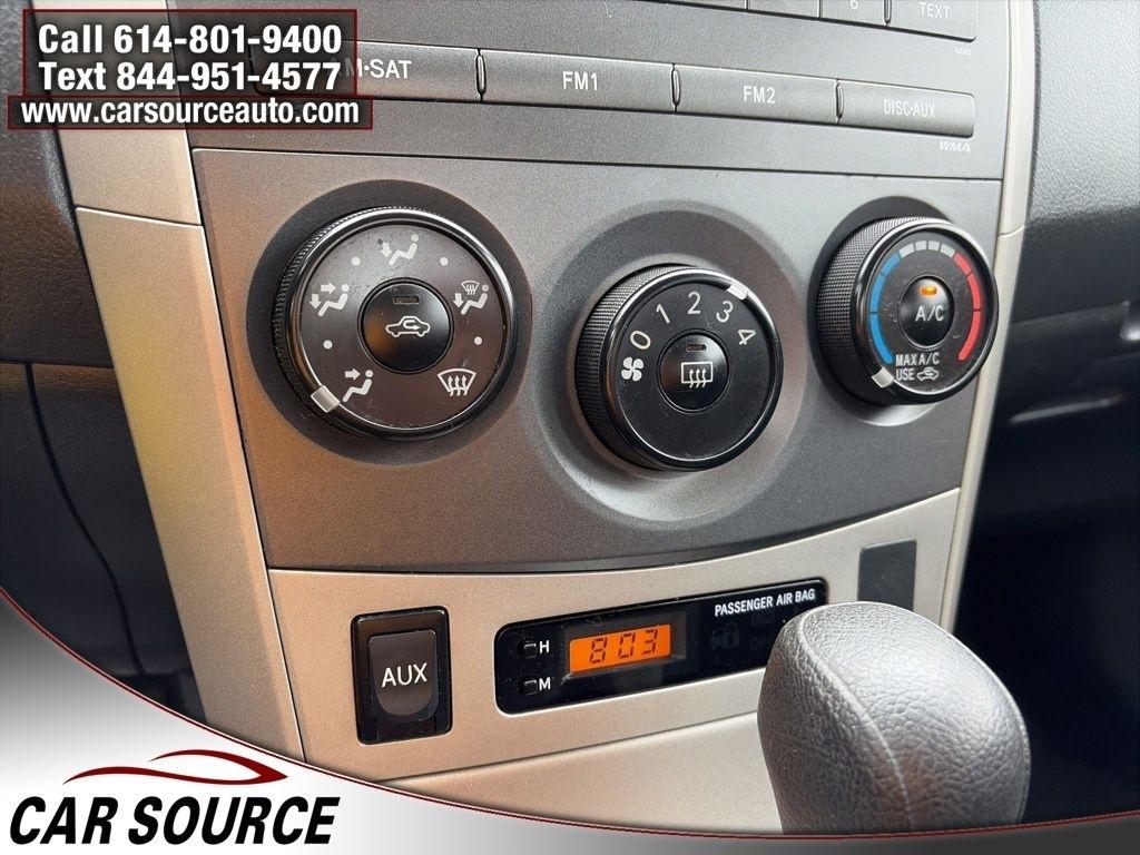 Toyota Corolla  2010