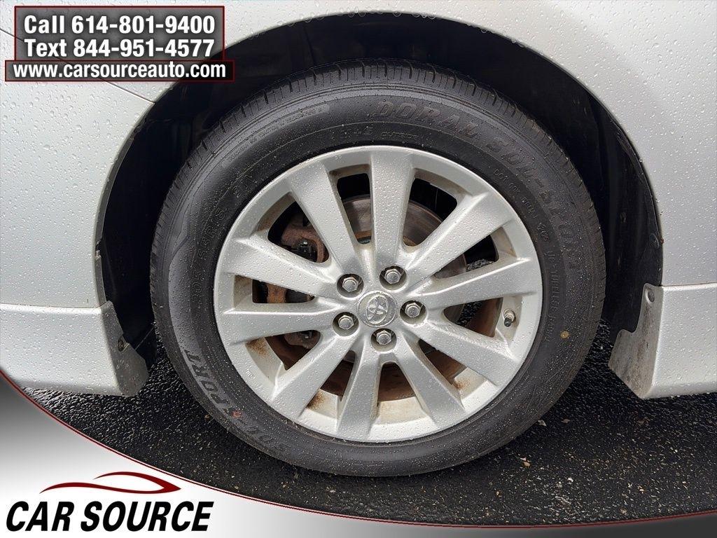 Toyota Corolla  2010
