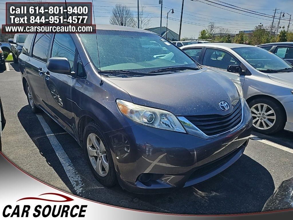 Toyota Sienna  2011